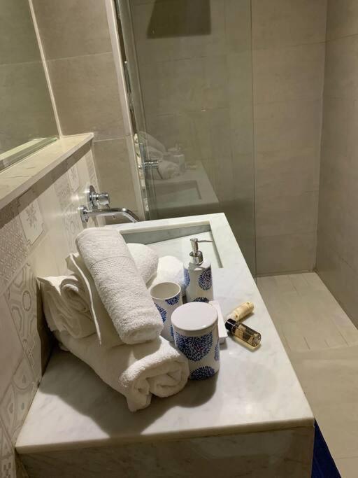 Appartement Neuf Climatise, Centre Marrakech. Marraquexe Exterior foto